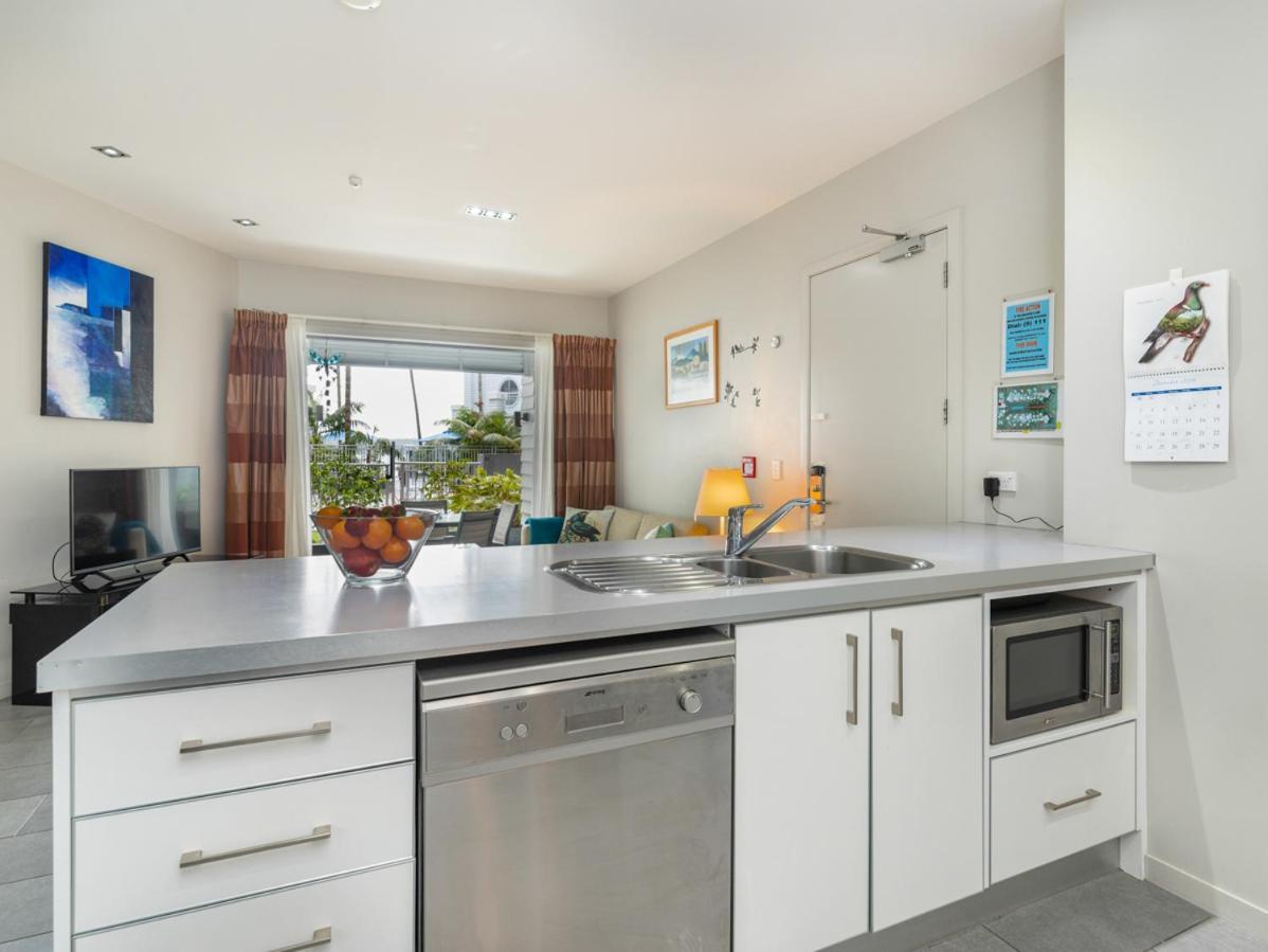 Oceanside - Paihia Waterfront Apartment Екстер'єр фото