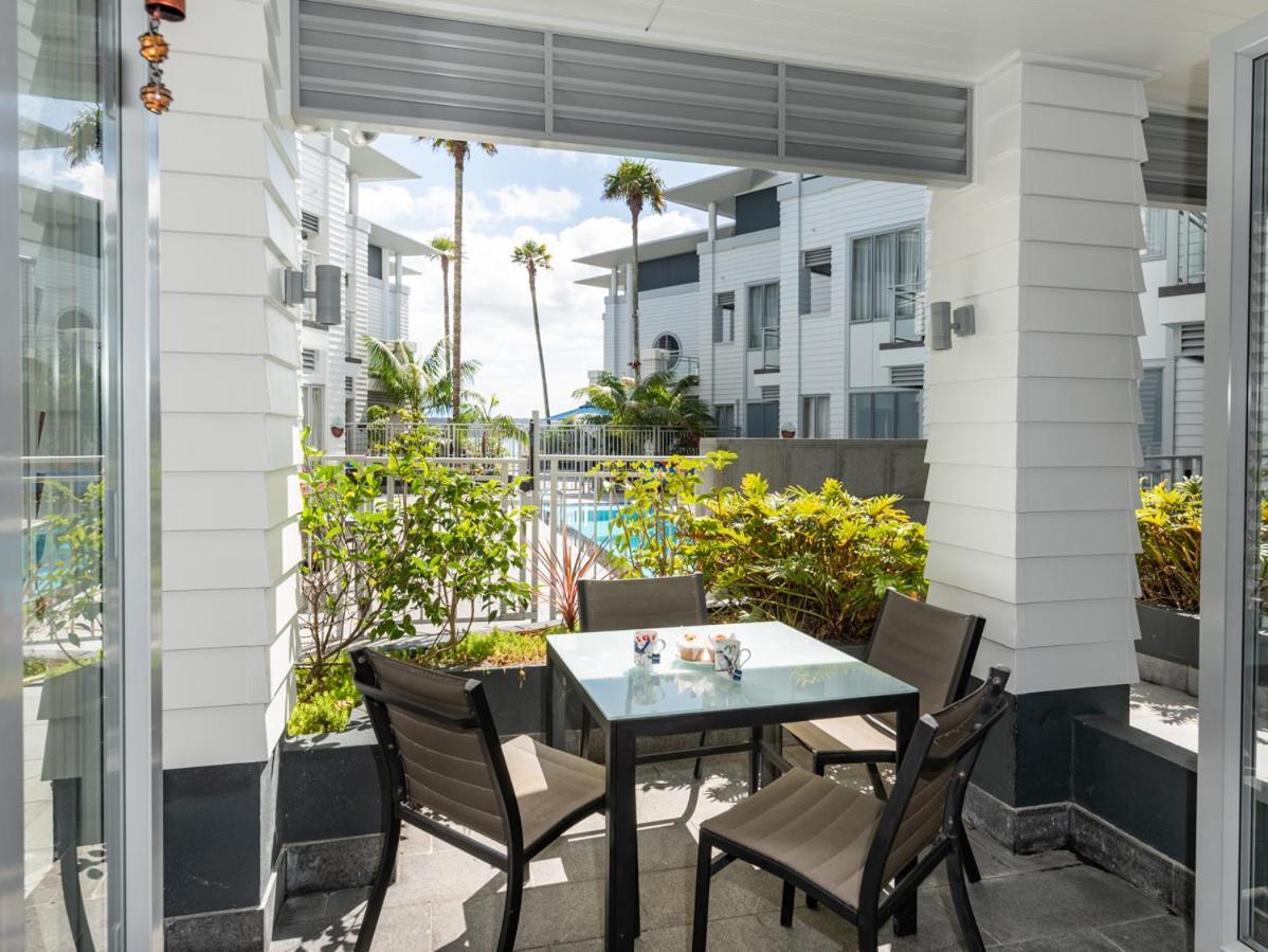 Oceanside - Paihia Waterfront Apartment Екстер'єр фото