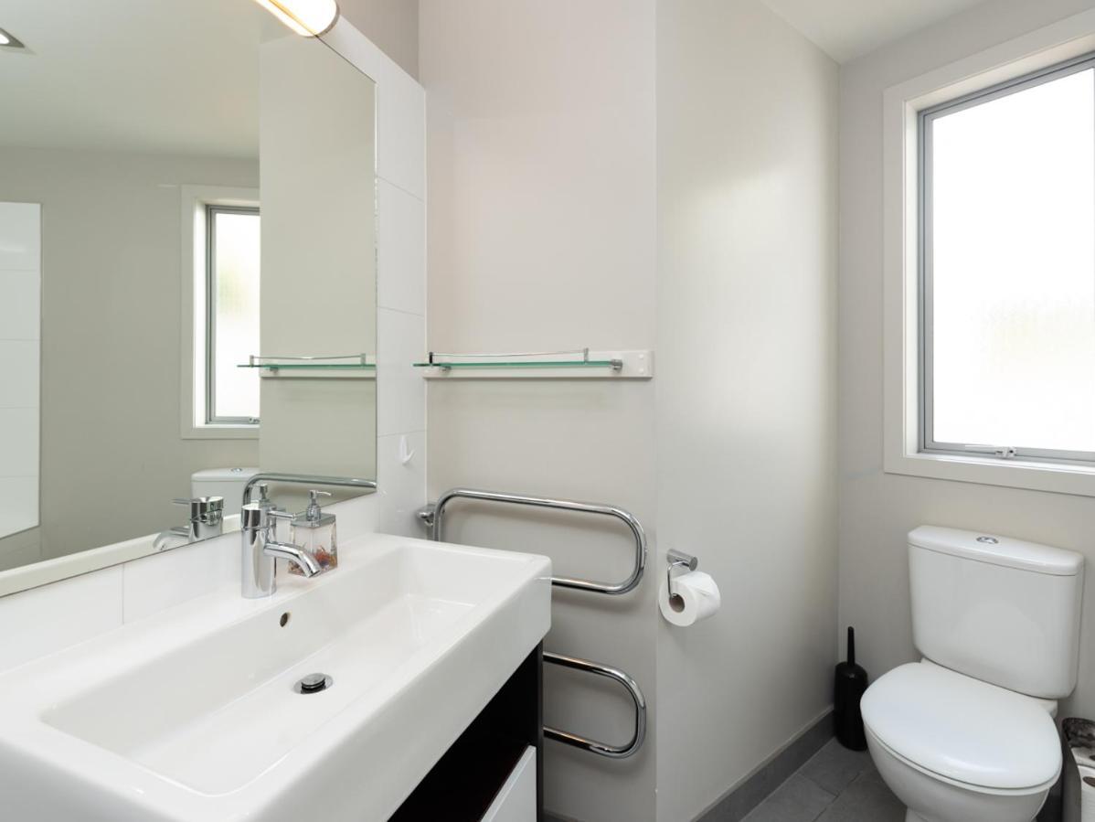 Oceanside - Paihia Waterfront Apartment Екстер'єр фото